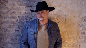 Image of Tracy Lawrence w/ Josh Ward
